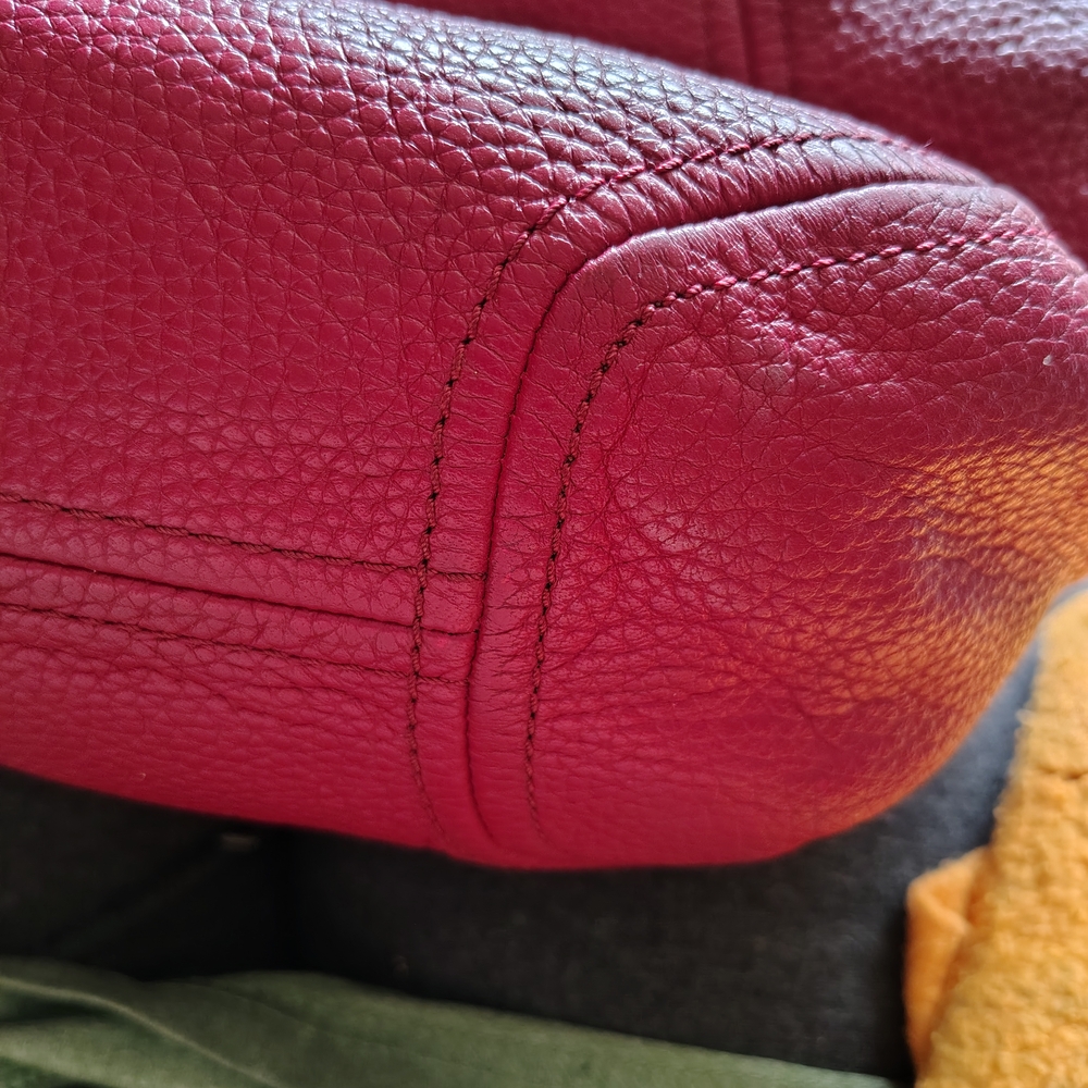 Michael Kors Red Pebbled Leather Hobo Shoulder Bag with Gold MK Logo - Picture 6 of 16